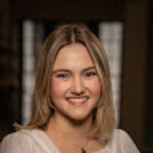 Meet your Posher, Maggie